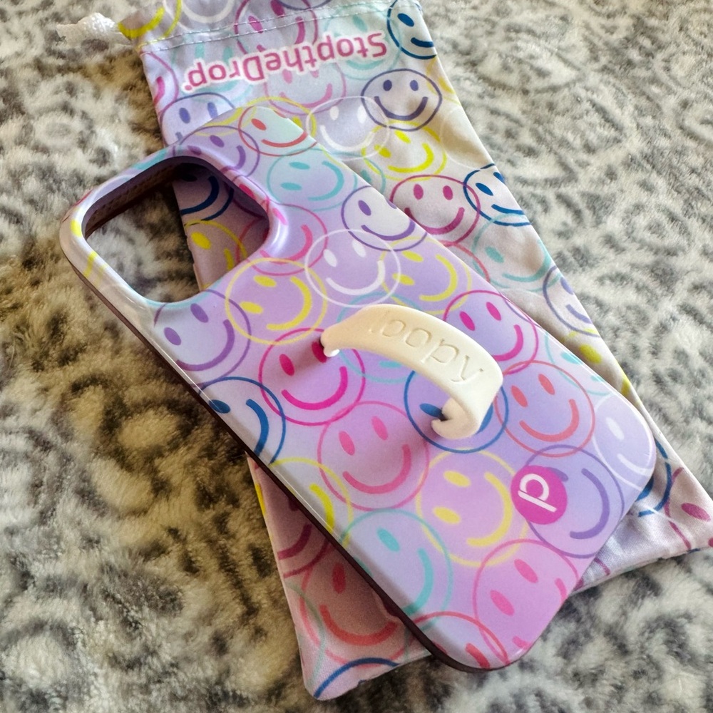 Loopy Case iPhone 15pro Purple Smiley Face
